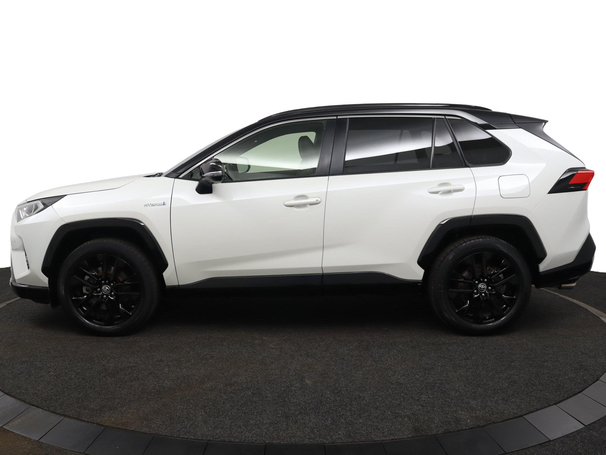 Toyota RAV4 2.5 Hybrid Bi-Tone | Adaptive Cruise Control | J, Auto's, Toyota, 12 maanden, Gebruikt, 4 cilinders, Leder en Stof