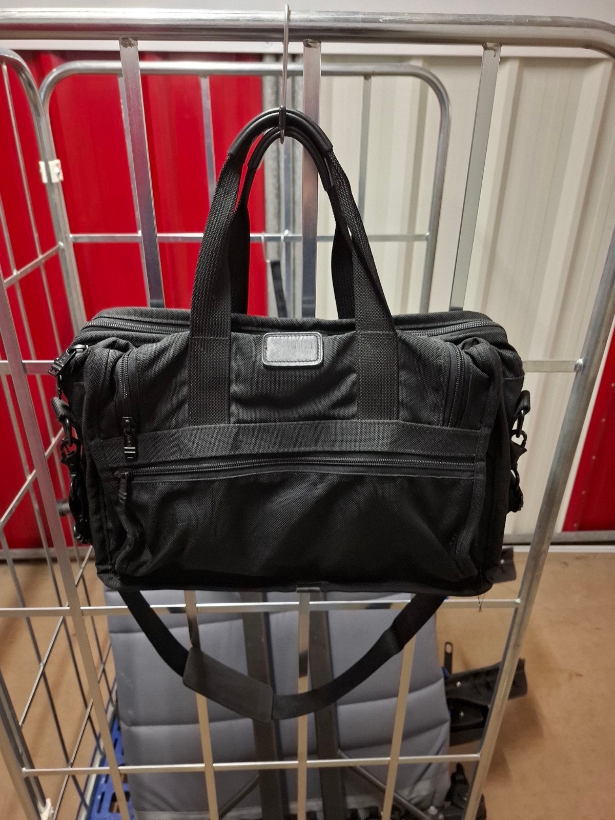 Tumi aktetas, Computers en Software, Laptoptassen, Ophalen of Verzenden, Zo goed als nieuw, Aktetas