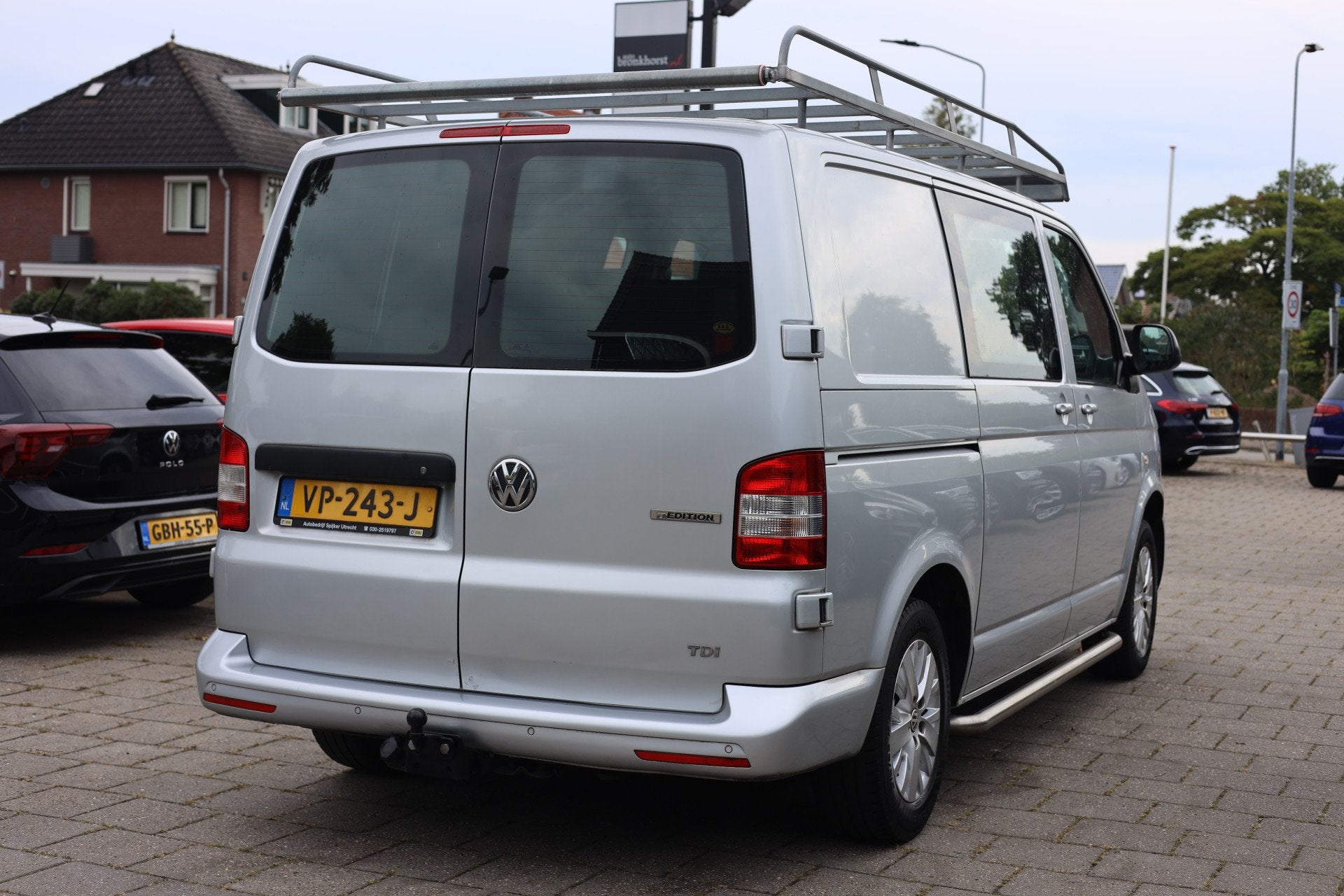 Volkswagen Transporter 2.0 TDI L1H1 DUBBEL CABINE | HEFBOOM, Voorwielaandrijving, Euro 5, Gebruikt, 4 cilinders