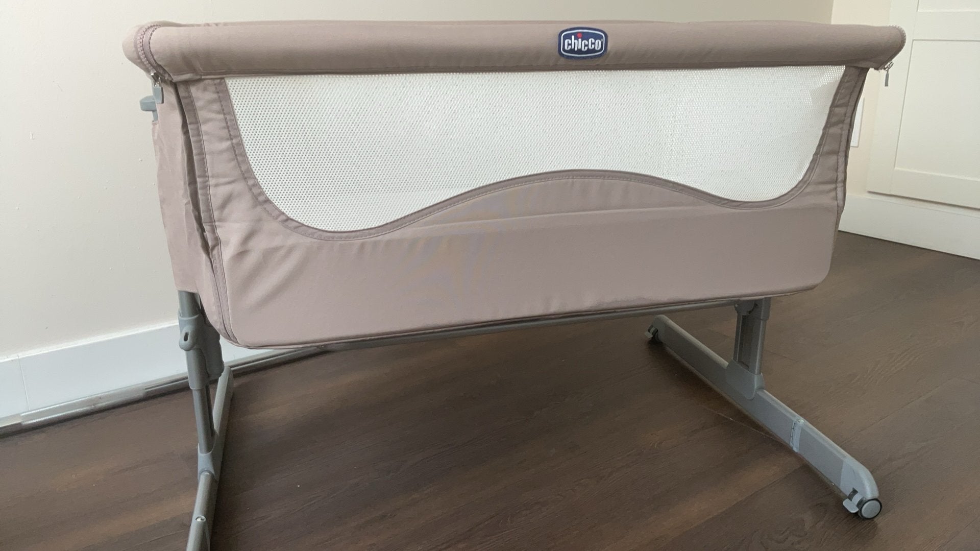 Chicco Next2Me Aanschuifbedje – Complete Set (incl topper), Ophalen, Zo goed als nieuw, Wieg