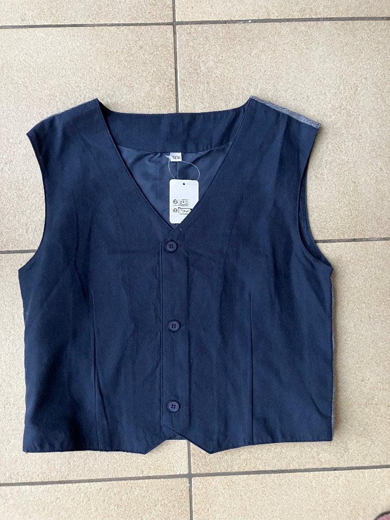 Nieuwe blauwe gilet - maat 110 / 116, Ophalen of Verzenden, Nieuw, Jongen, Trui of Vest