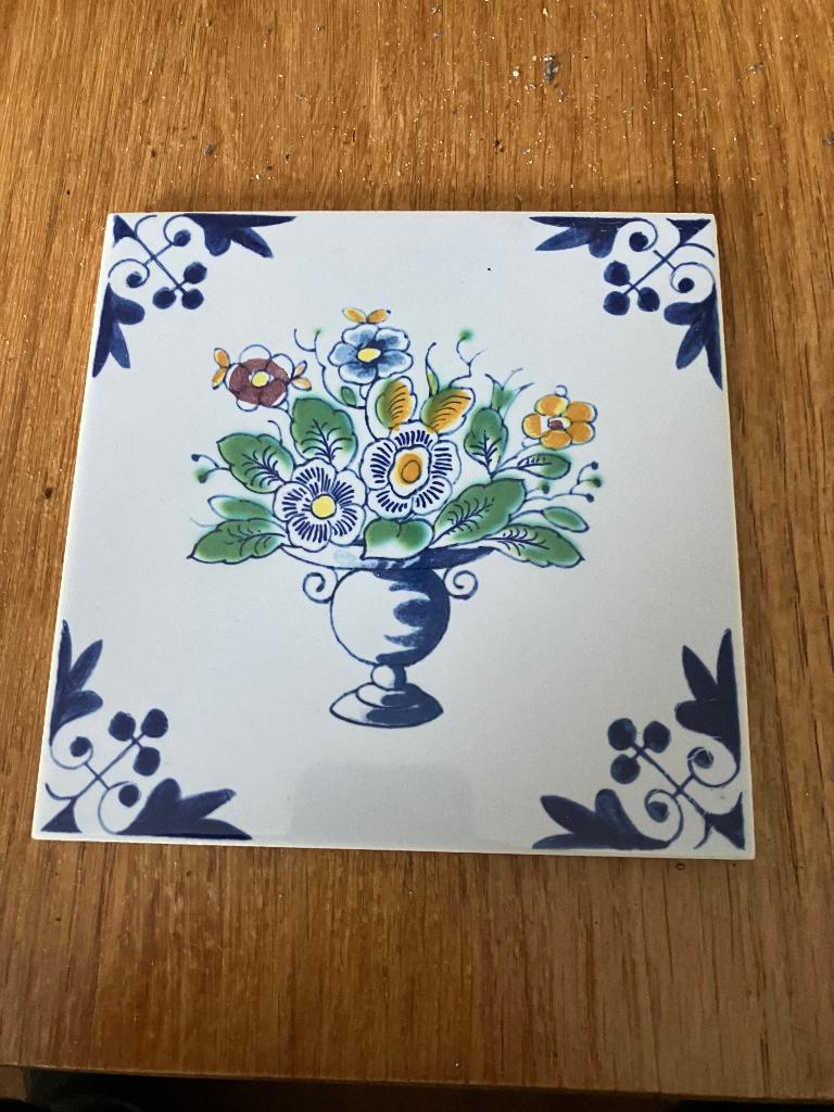 Tegel Westraven bloem, Antiek en Kunst, Verzenden