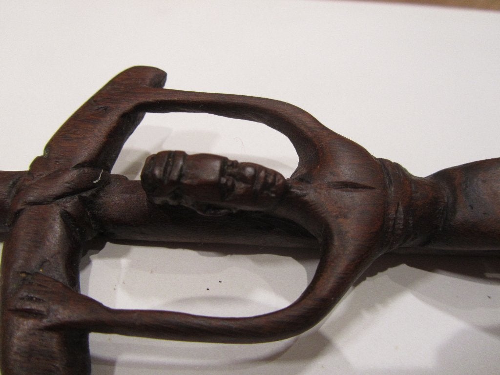 Afrikaans houten kruisje ebbenhout handwerk, Antiek en Kunst, Kunst | Beelden en Houtsnijwerken, Ophalen of Verzenden, Hout