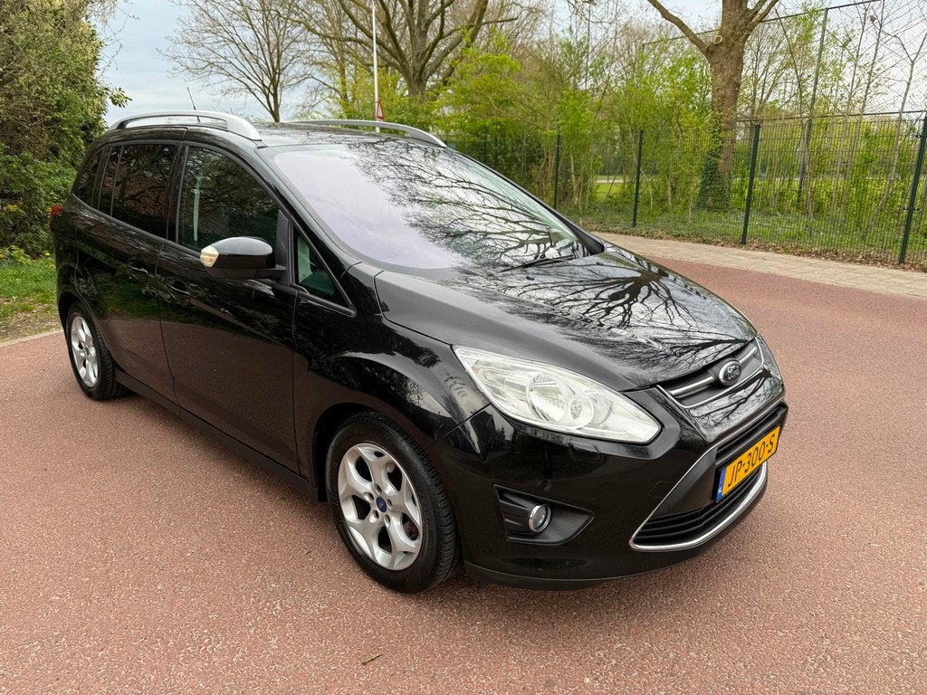 Ford Grand C-Max 1.0 Titanium, Voorwielaandrijving, 125 pk, Gebruikt, Zwart
