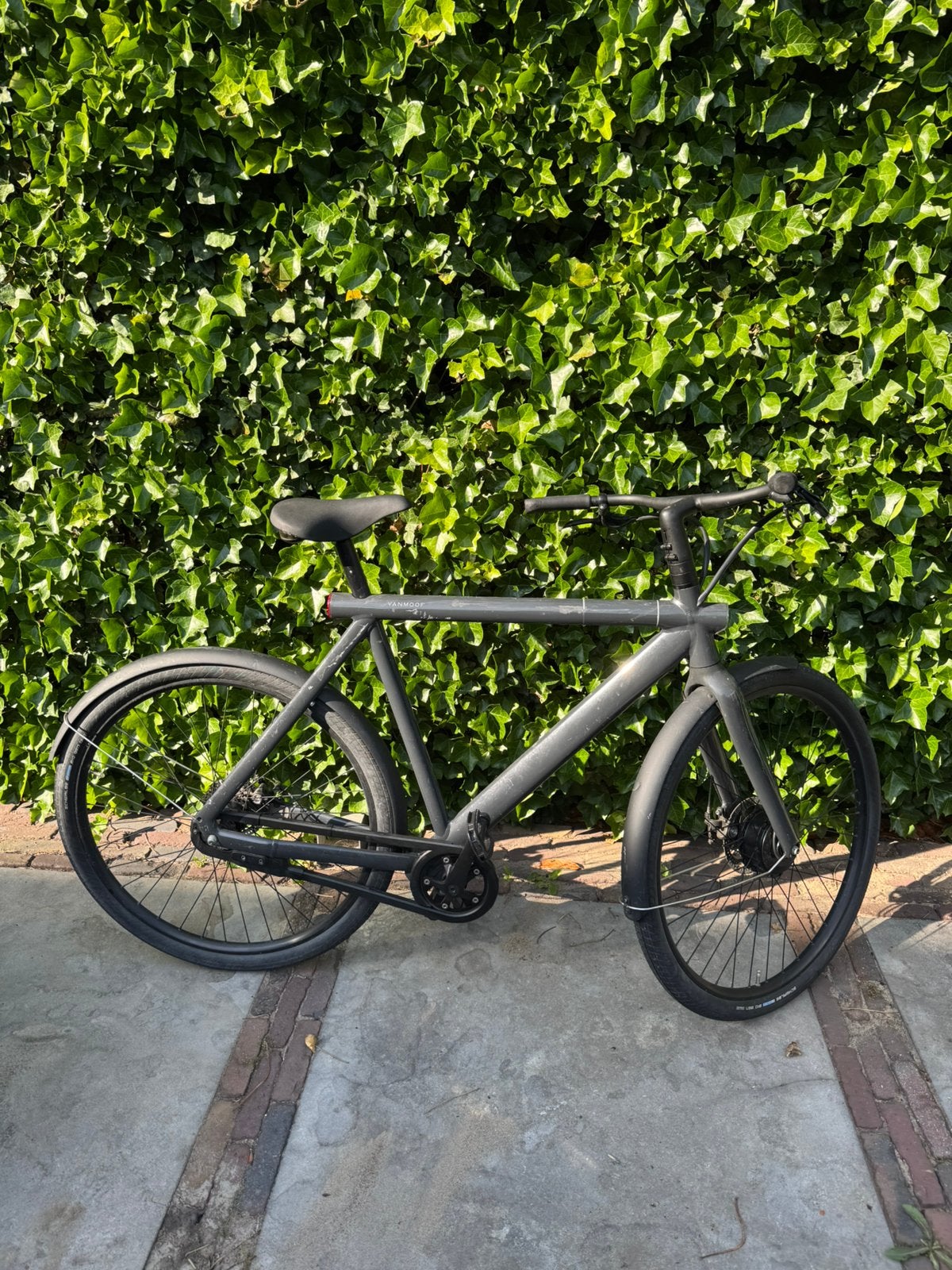 Vanmoof S2 - 650 km en 37 km/pu, geen ondersteuning, Minder dan 10 versnellingen, Gebruikt, Overige maten, Schijfrem