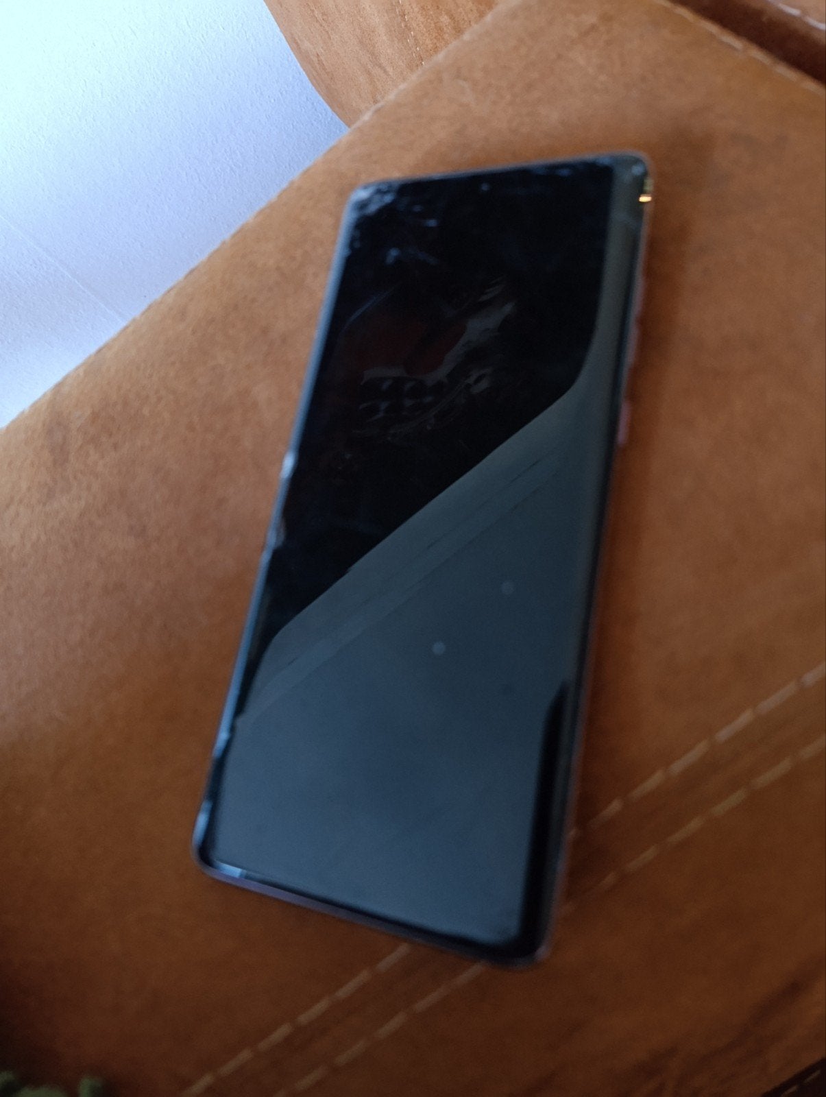 Motorola Edge 60 Fusion (roze) - Scherm beschadigd, Ophalen of Verzenden