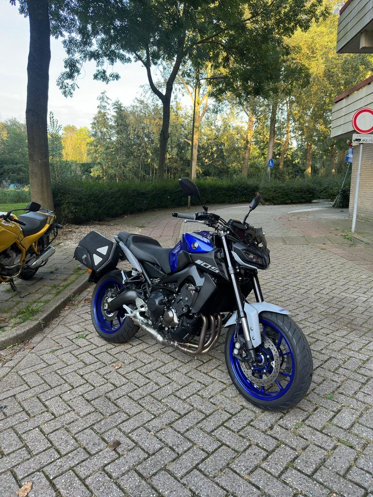 Yamaha MT-09 2020 Akrapovic Full option!, Motoren, Motorrijbewijs A, 3 cilinders, Particulier, Naked bike