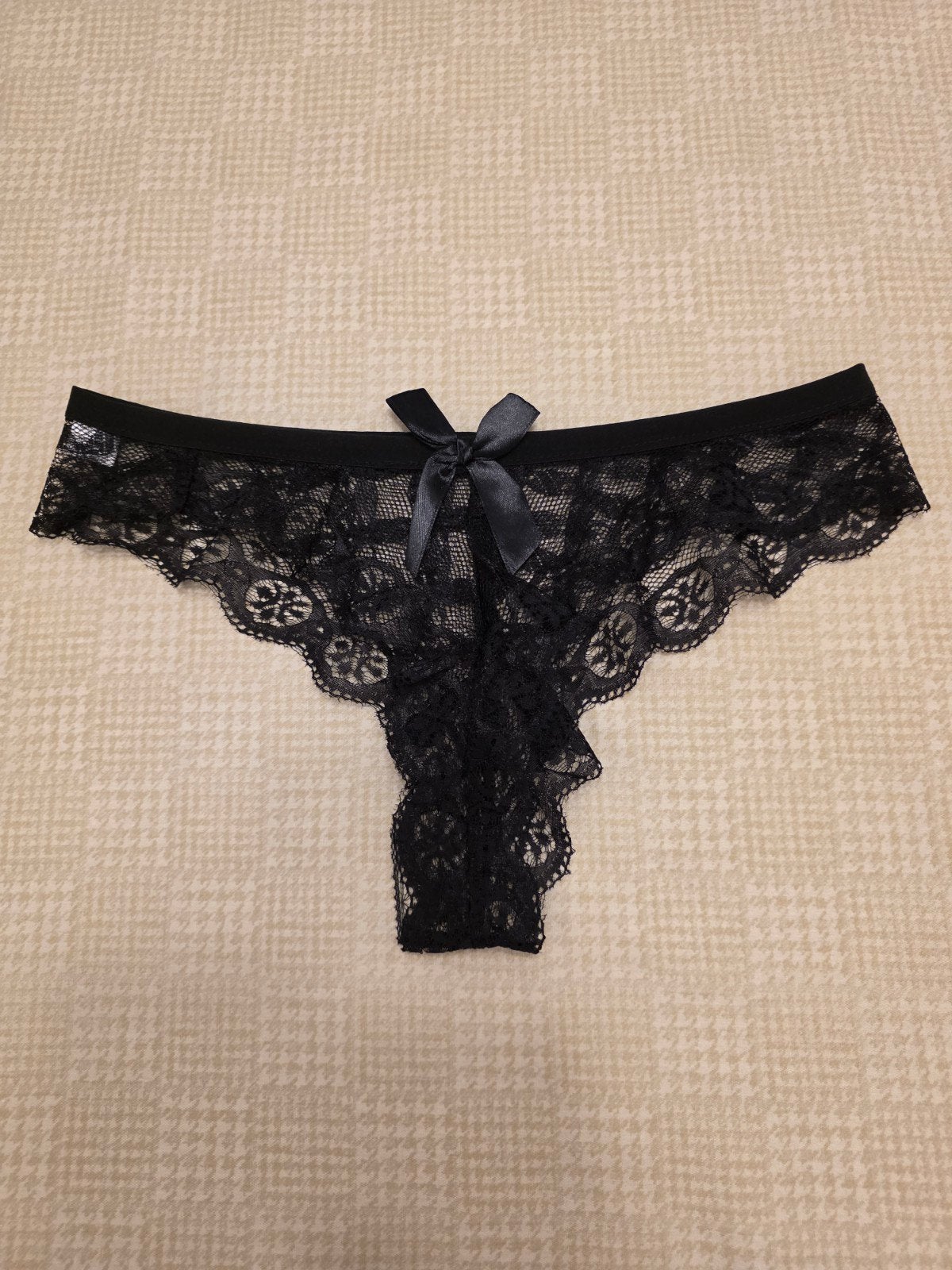Nieuwe zwarte kanten string met strikje - Maat M, Ophalen of Verzenden, Zwart, Slip