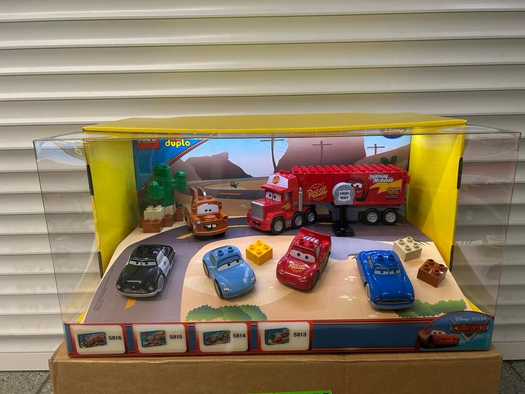 Lego Duplo Cars Display - Officieel Winkelmodel 4597663, Overige thema's, Ophalen of Verzenden, Zo goed als nieuw, Duplo