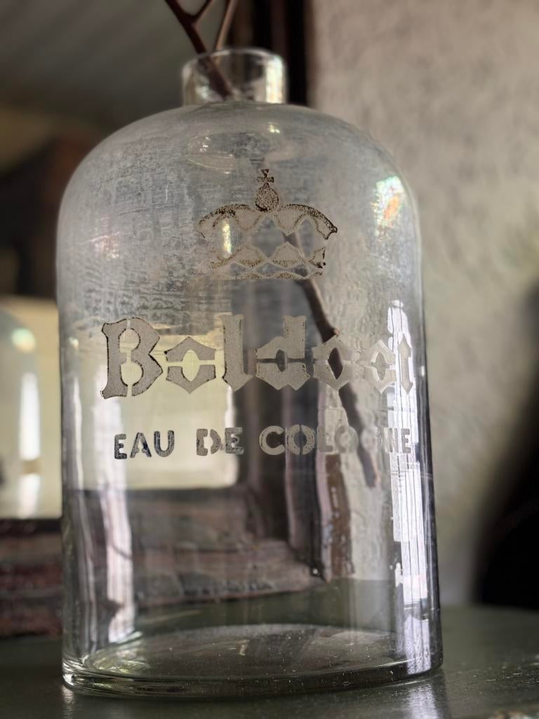 Oude parfum fles eau de cologne, Ophalen