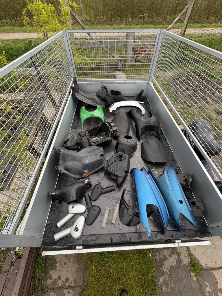 Peugeot zenith/buxy/speedake kappen, Fietsen en Brommers, Brommeronderdelen | Scooters, Ophalen of Verzenden, Gebruikt, Kap, Peugeot