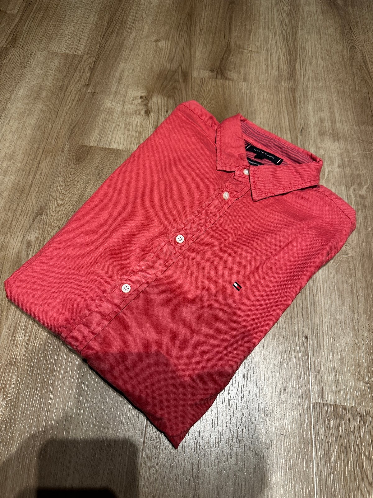 Tommy Hilfiger overhemd rood - Zo goed als nieuw, Kleding | Heren, Overhemden, Verzenden, Zo goed als nieuw, Rood, Halswijdte 41/42 (L)