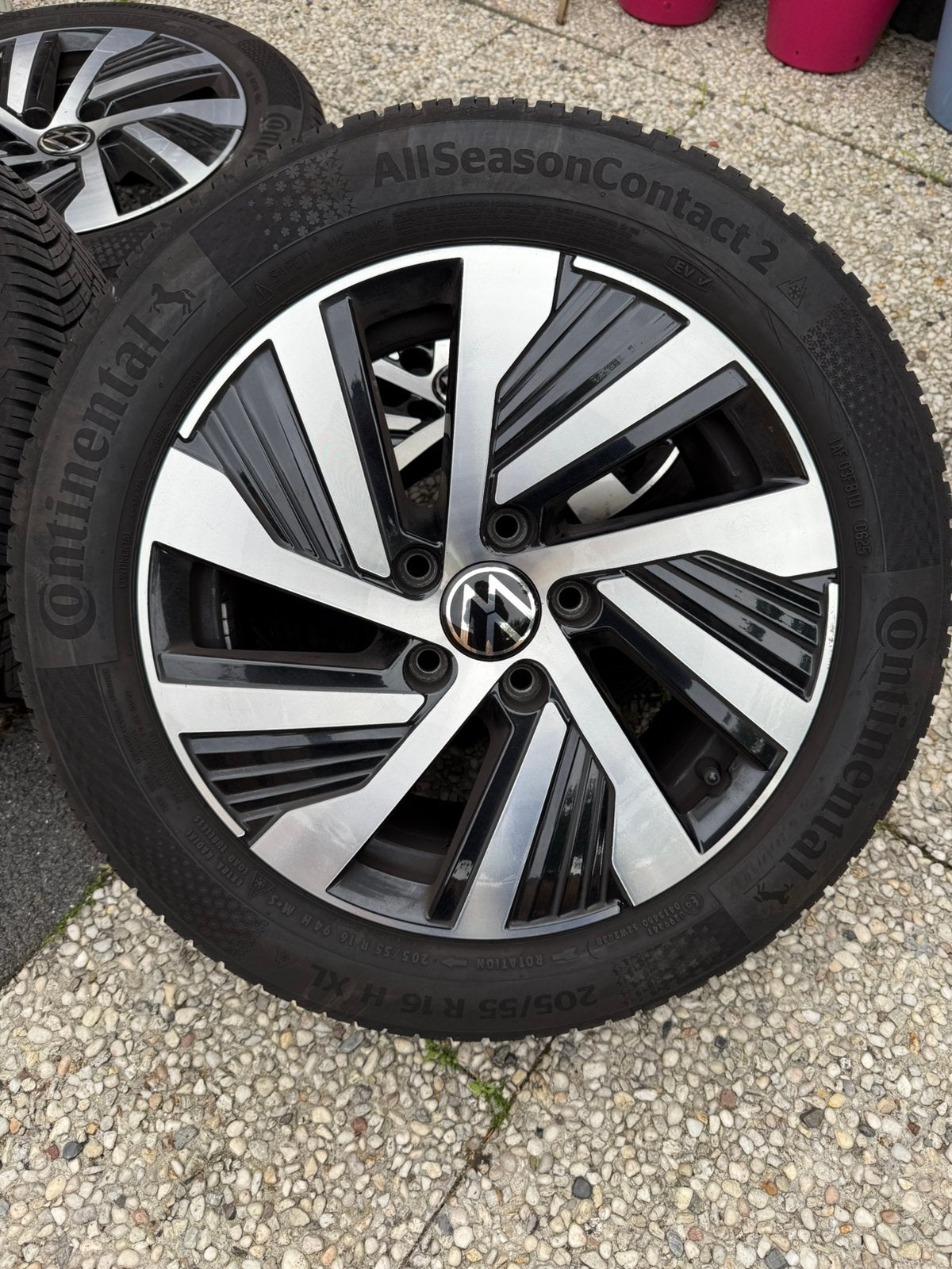 Originele VW velgen met Continental all-season banden, Auto-onderdelen, Banden en Velgen, Ophalen, 16 inch, Banden en Velgen, 205 mm