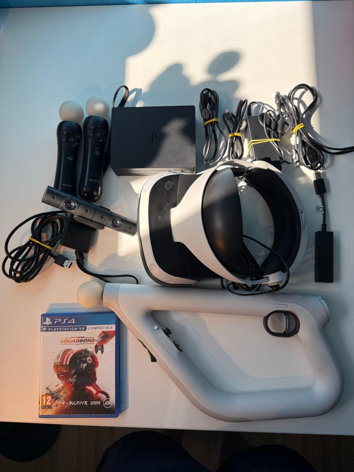 Playstation PSVR V2 met aim controller en game, Ophalen of Verzenden, Gebruikt, Overige typen, PlayStation 4