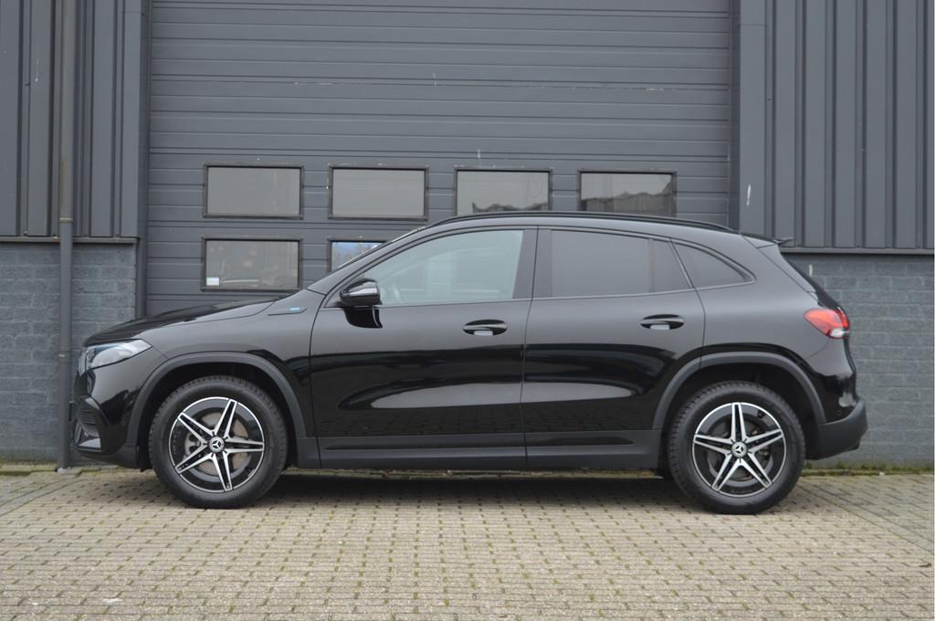 Mercedes-Benz EQA 250 Business Solution AMG 67 kWh | CAMERA, Auto's, Mercedes-Benz, Gebruikt, 190 pk, Met garantie (alle), 435 min