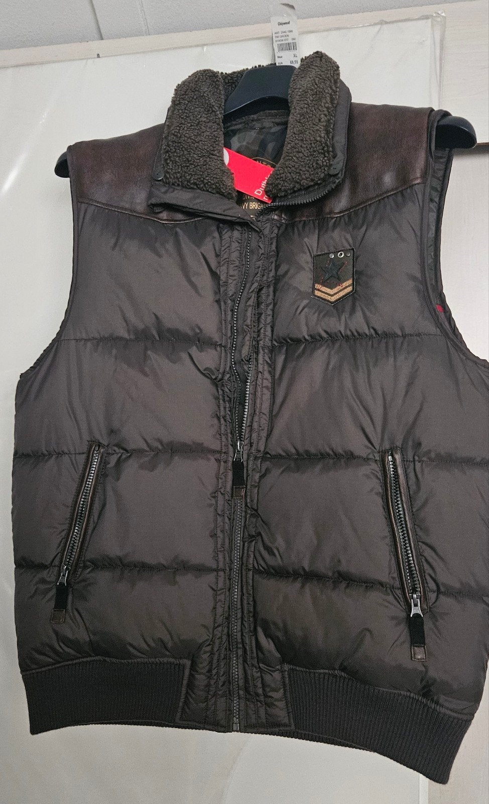 Bodywarmer xl bruin
mooie warme bodywarmer., Ophalen of Verzenden, Nieuw, Maat 56/58 (XL), Bruin