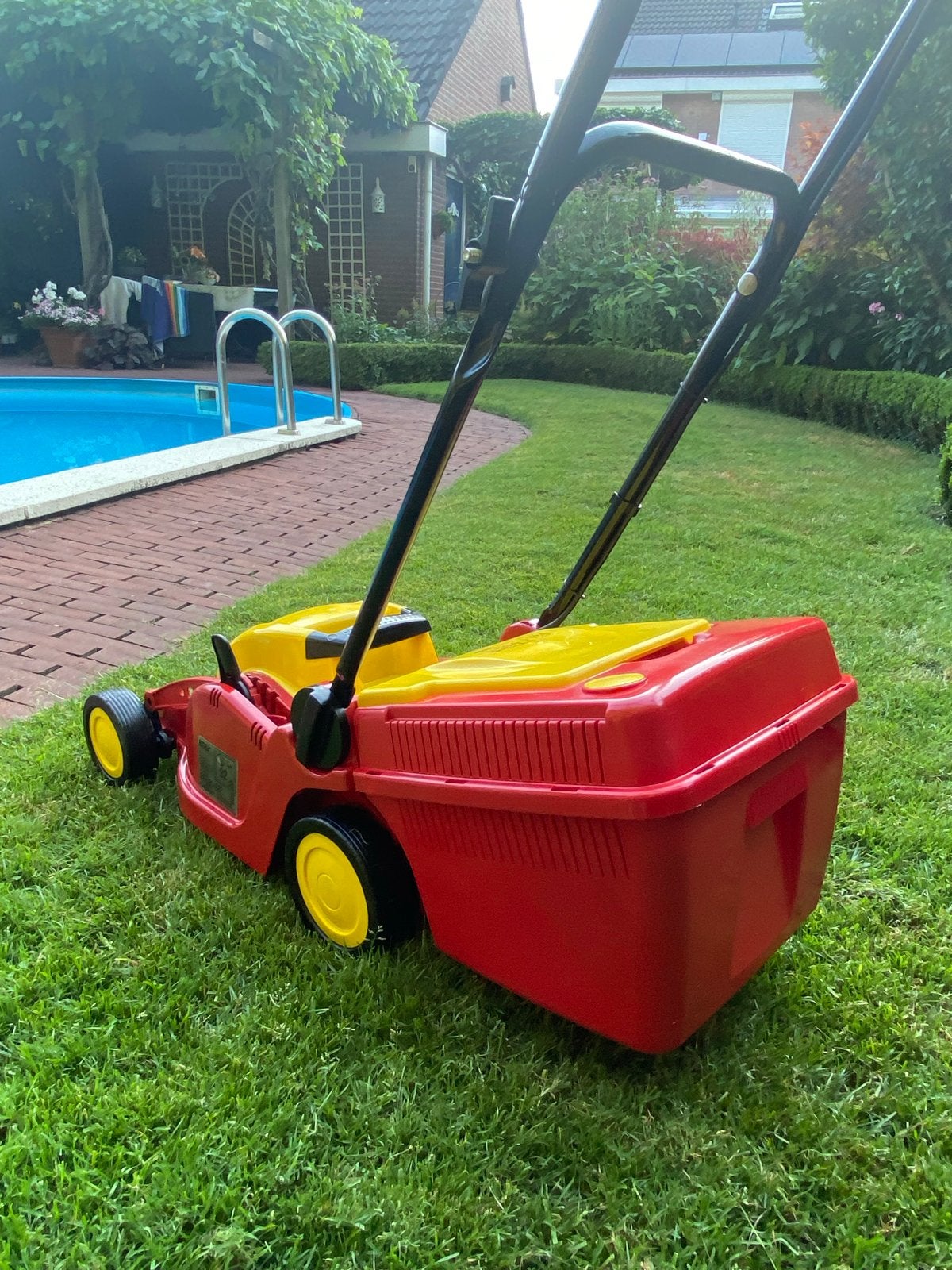 WOLF-Garten elektrische grasmaaier. Messen  geslepen., Ophalen, Cirkelmaaier, Elektrische grasmaaier, Zo goed als nieuw
