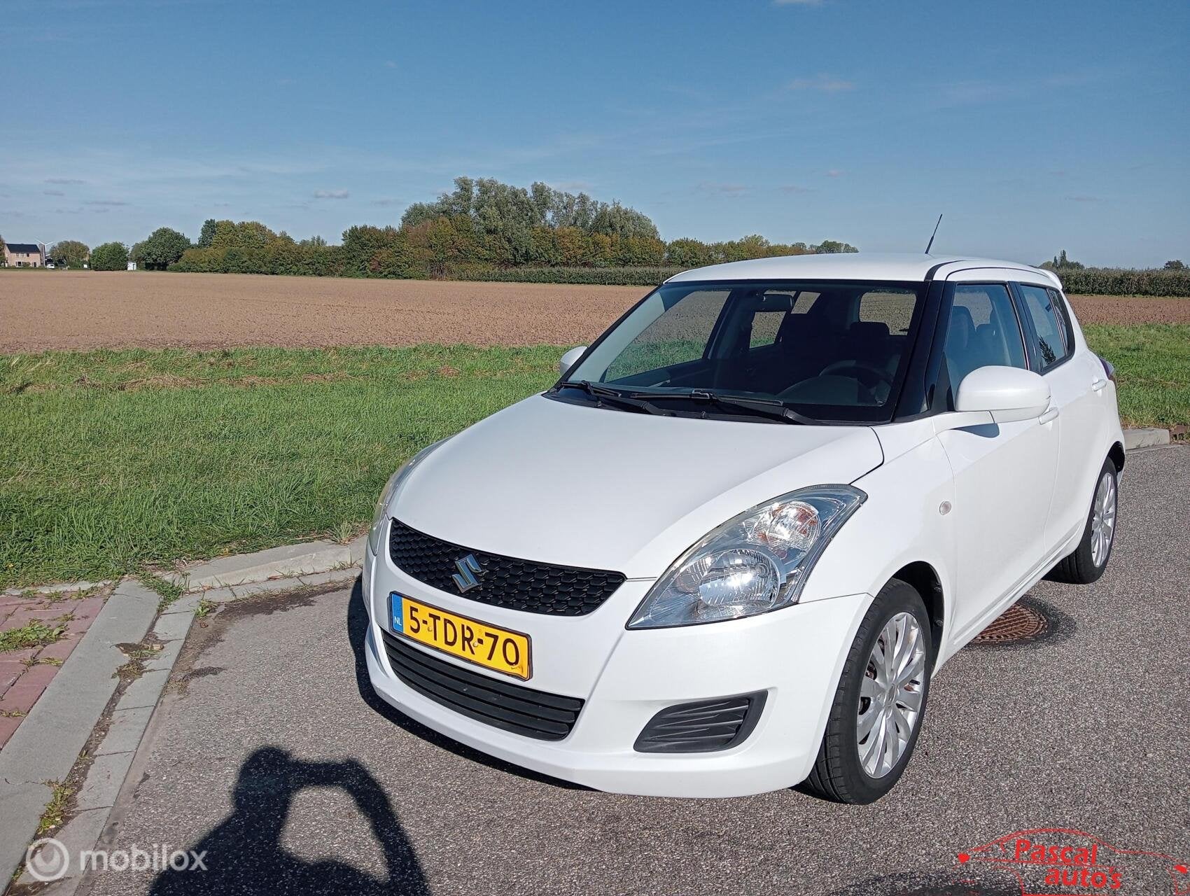 Suzuki Swift 1.2 Bandit NAP LM velgen Stoelverw Cruise, Voorwielaandrijving, Stof, Gebruikt, 4 cilinders