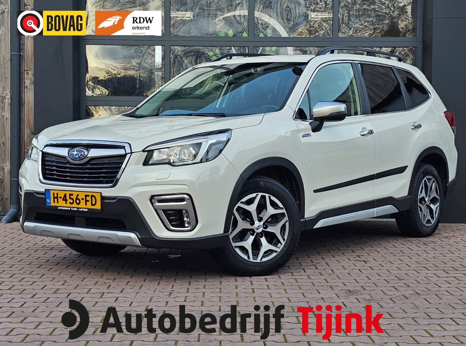 Subaru Forester 2.0i e-BOXER Luxury | Automaat | Trekhaak |, 4 cilinders, Wit, Origineel Nederlands, Bedrijf