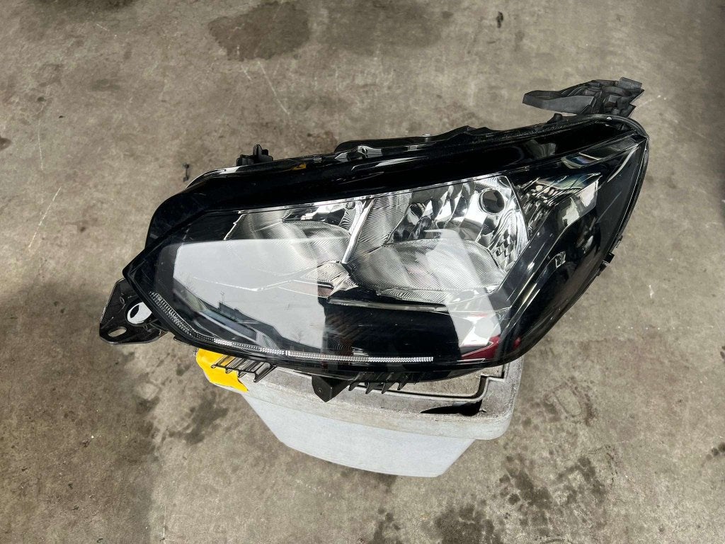koplamp 208  links 9823194080  vanaf 2019+, Gebruikt, Frankrijk, Info@peugeot.com, Peugeot
