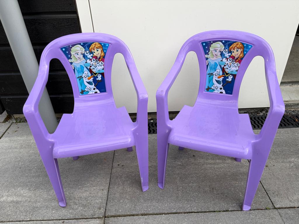 2 paarse kinderstoelen met Frozen-opdruk, Ophalen, Gebruikt, Stoel