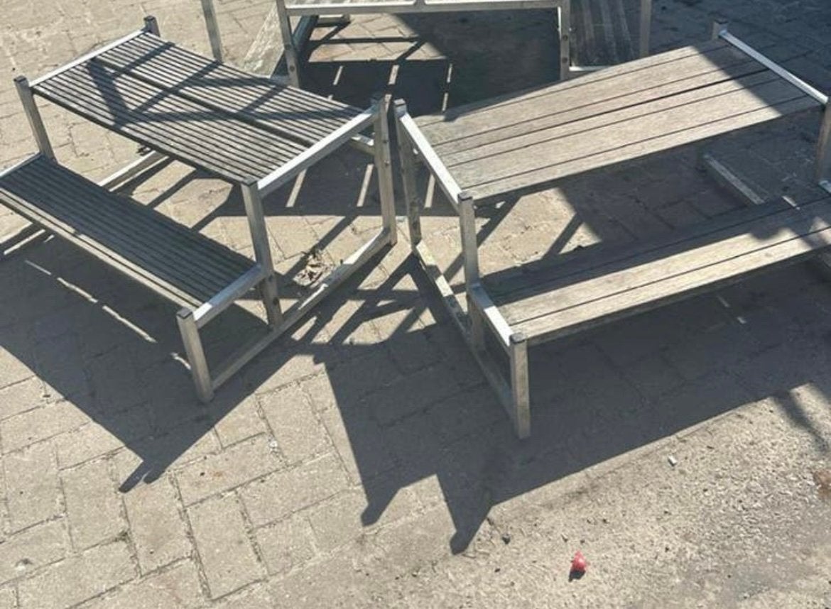 2 Opstapjes voor caravans, Ophalen
