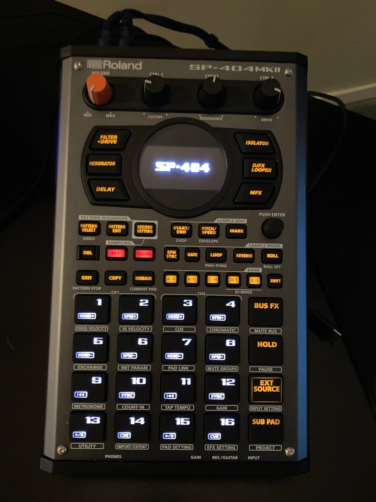 Roland SP-404 MKII Sampler met accessoires, Roland, Zo goed als nieuw, Met koffer of flightcase, Overige aantallen