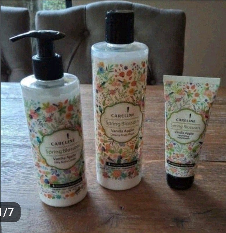 carleine Helemaal nieuwe douche- en handcrème van het merk C, Ophalen of Verzenden, Nieuw, Bodylotion, Crème of Olie