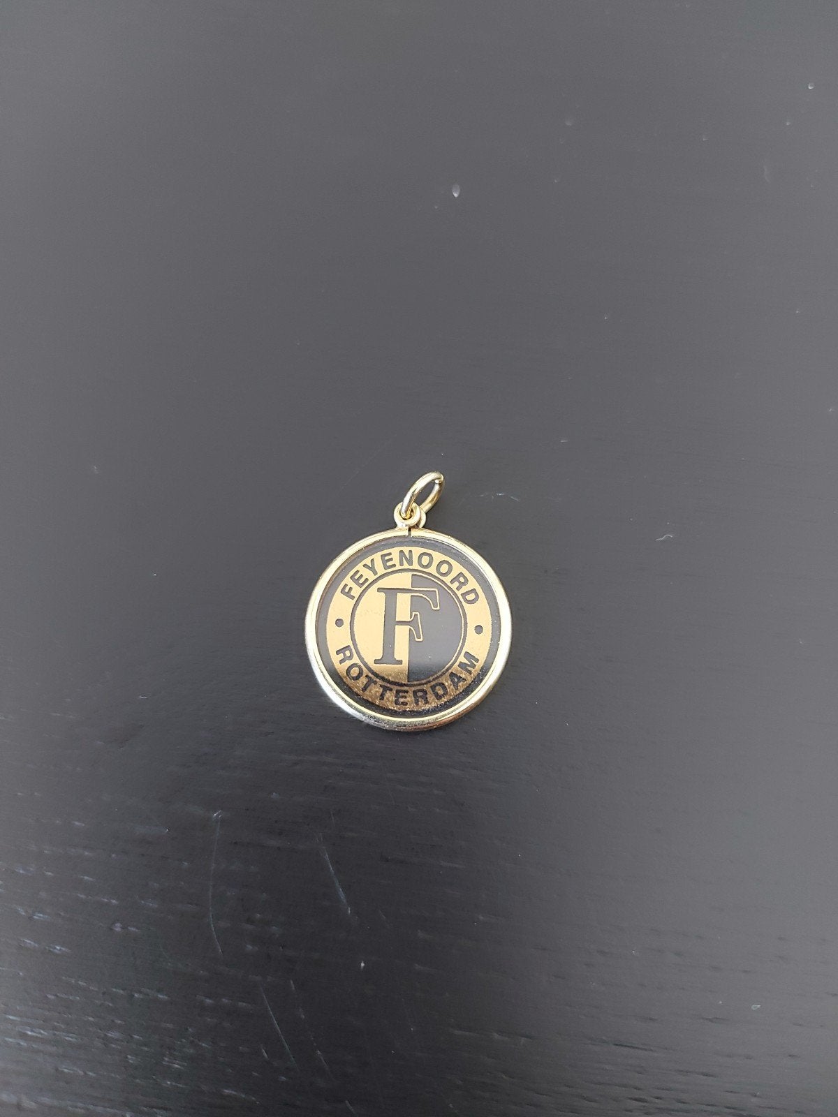 Feyenoord kettinghanger, Ophalen, Zo goed als nieuw, Goud, Goud