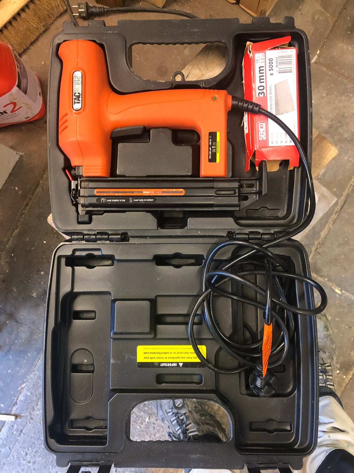 Tacwise tacker/nietmachine met nietjes in koffer, Ophalen of Verzenden, Gebruikt, Tacker/nietmachine, Overige merken