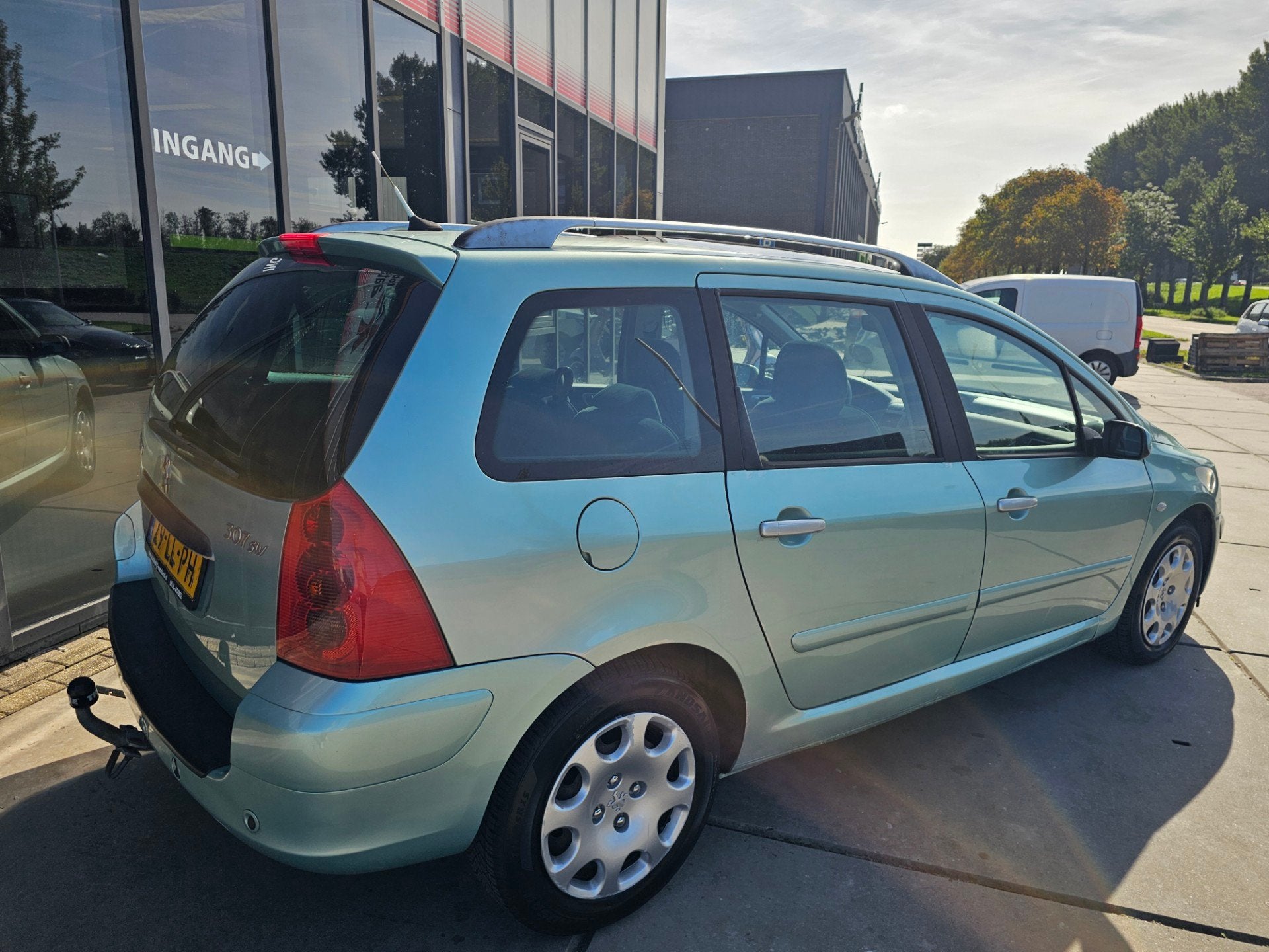 Peugeot 307 SW 2.0 16V - Pano - AUTOMAAT -, Auto's, Gebruikt, Zwart, 4 cilinders, 7 stoelen
