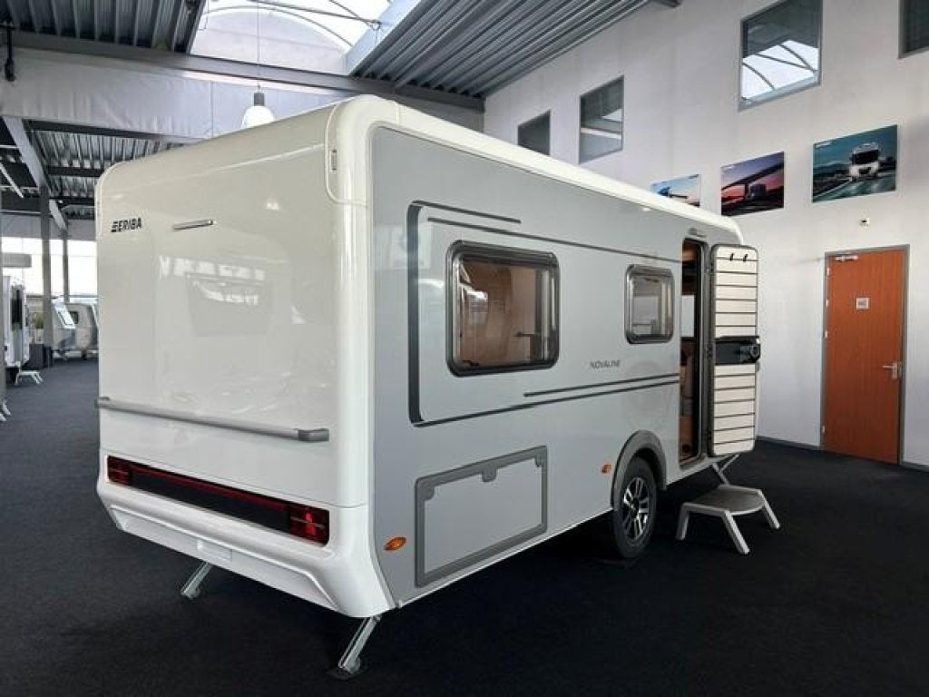 Eriba Novaline 442 2026, Caravans en Kamperen, Schokbreker, Overige typen, Standaardzit, Bedrijf