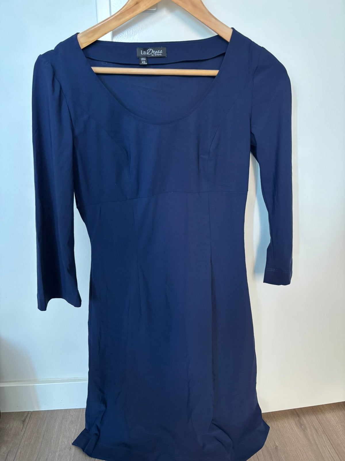 Blauw travelstof jurkje van La Dress, maat xs, Ophalen, Blauw, Zo goed als nieuw, Maat 34 (XS) of kleiner