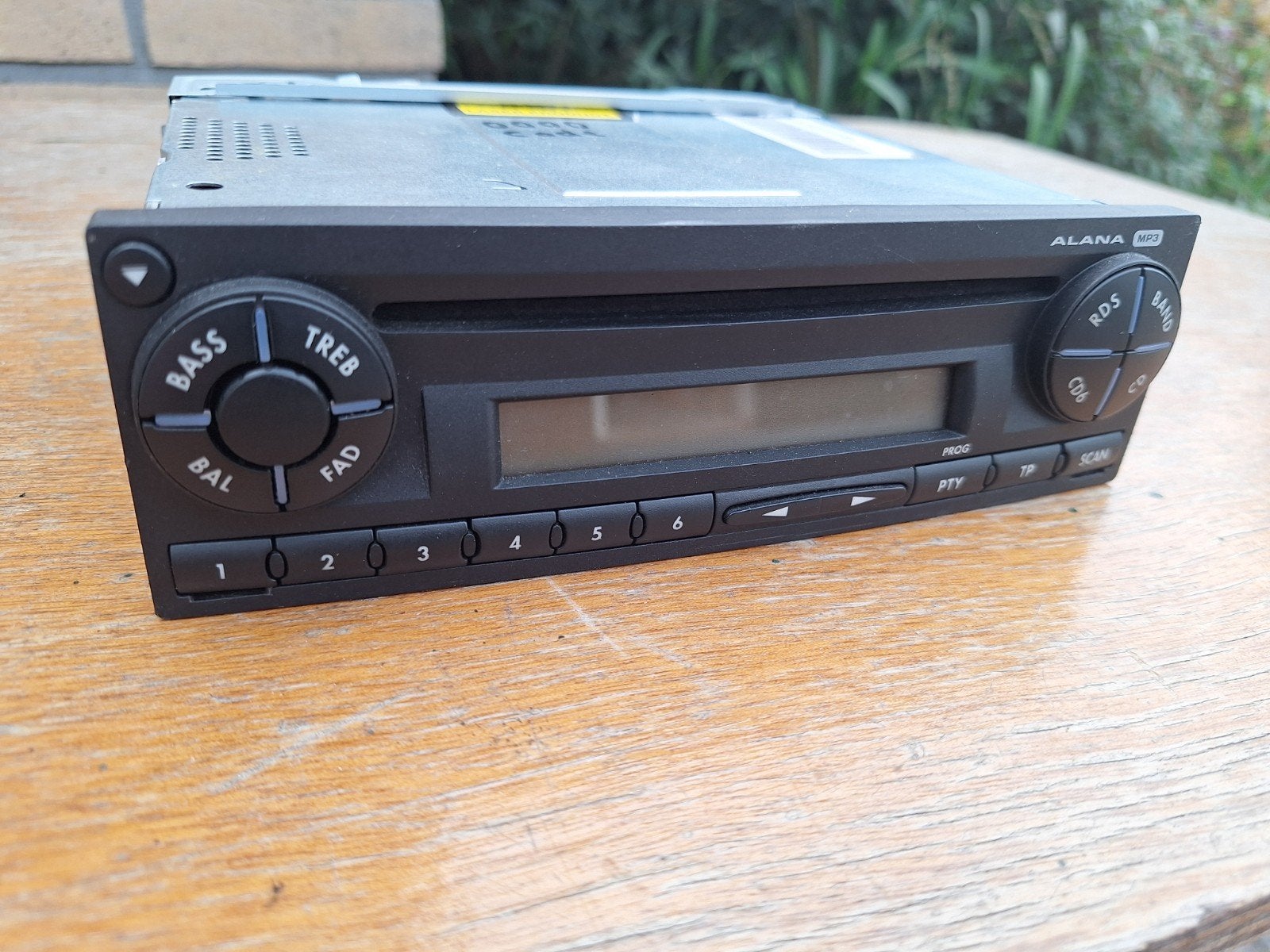 Seat autoradio Alana met mp3, Auto diversen, Ophalen of Verzenden, Gebruikt
