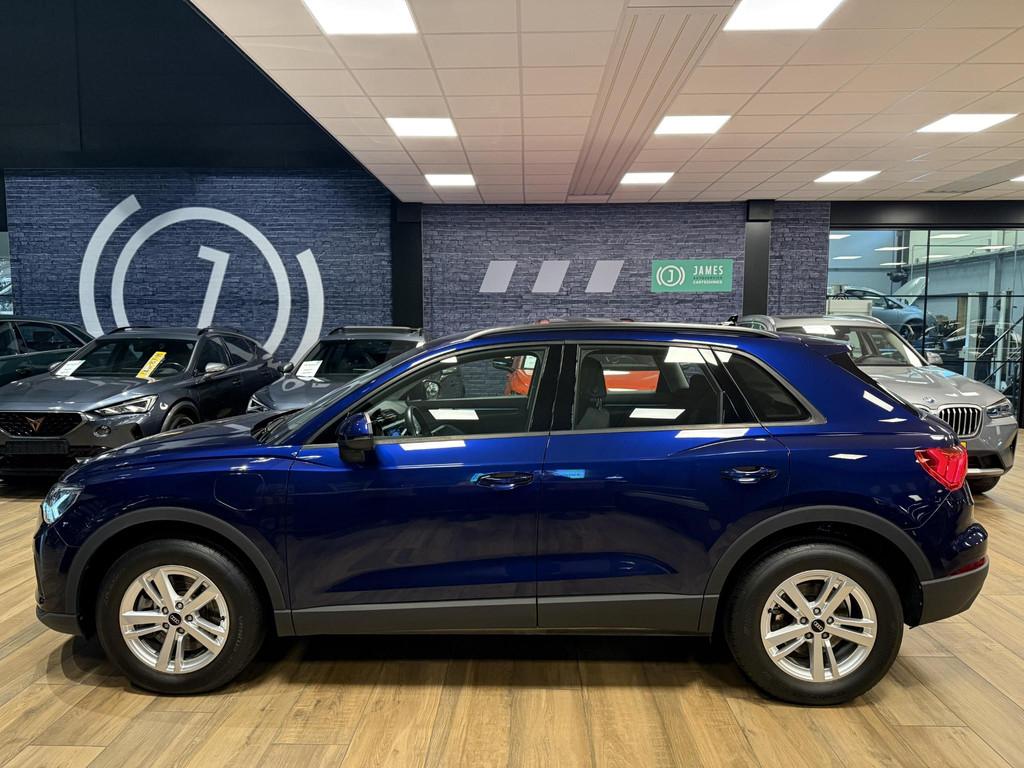 Audi Q3 45 TFSI e edition |PHEV|Carplay|Stoelverwarming|Adap, Stof, Gebruikt, Blauw, Automatische klimaatregeling