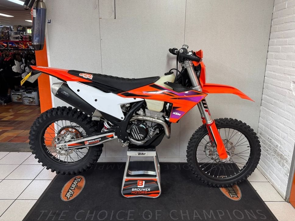 KTM 350 EXC F (bj 2024) 3.278 km, Motoren, KTM, Bedrijf, Onbekend, Enduro