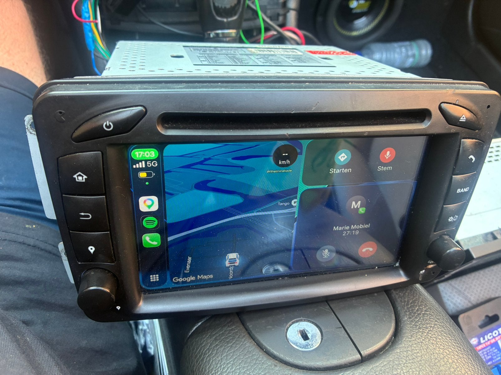 Mercedes andrid radio met CarPlay en Android auto, Auto diversen, Ophalen of Verzenden, Zo goed als nieuw