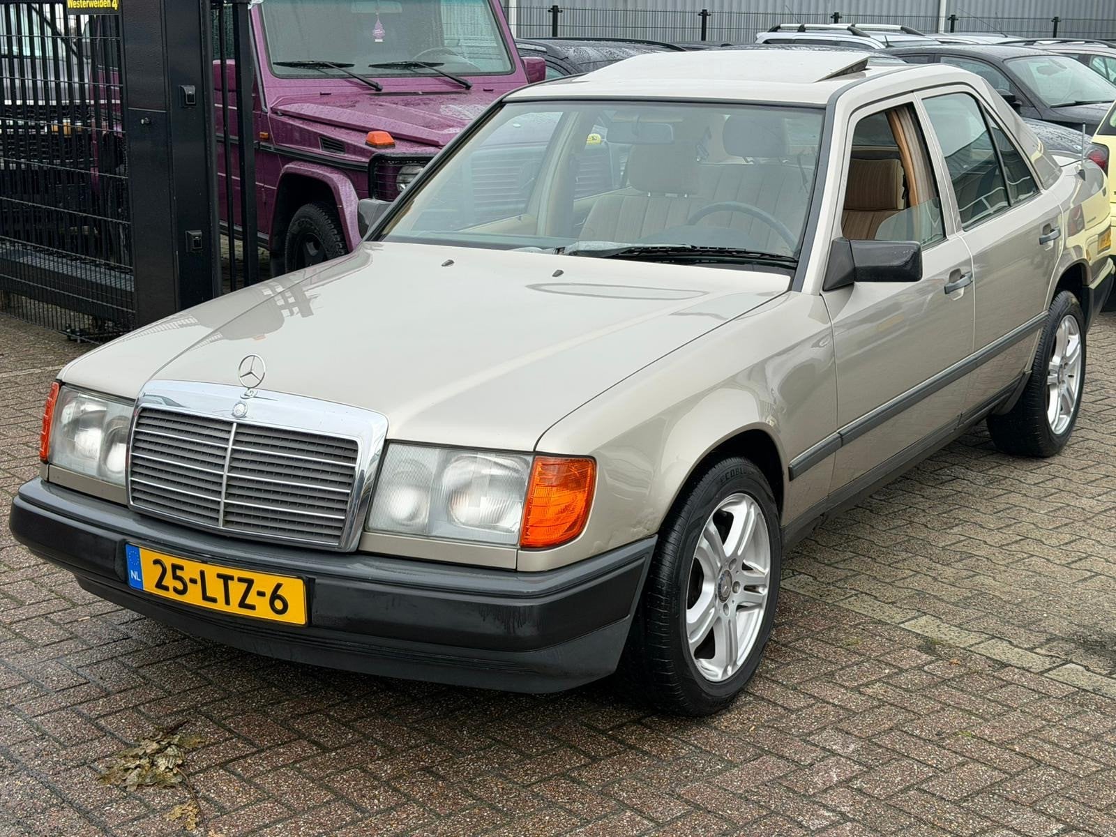 Mercedes-Benz 200-500 (W124) 230E Automaat Schuifdak Belasti, Automaat, Achterwielaandrijving, Gebruikt, 132 pk