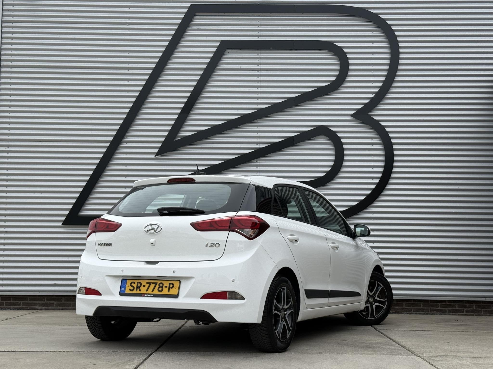Hyundai i20 1.0 T-GDI Comfort 2e Eigenaar|Camera|Navi|Clima|, Auto's, Voorwielaandrijving, Euro 6, Automatische klimaatregeling