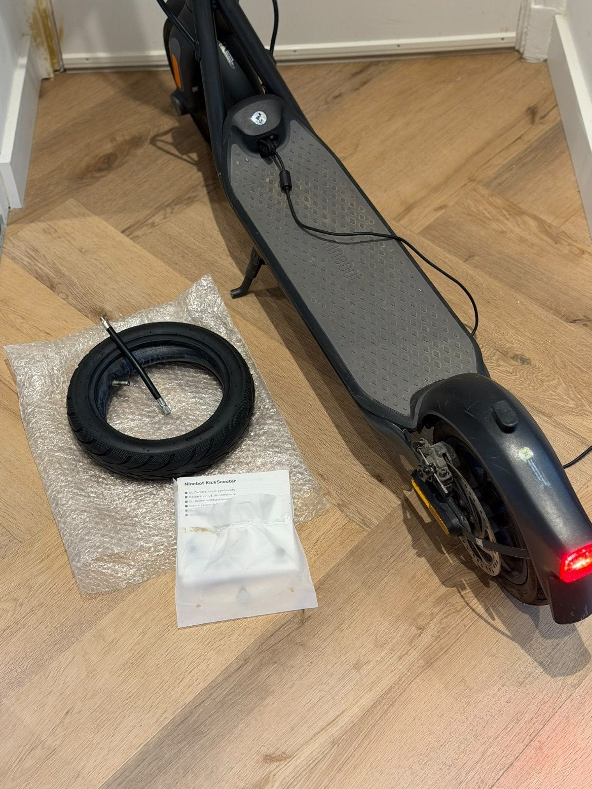 Ninebot Segway KickScooter F25E, Ophalen, Zo goed als nieuw, Elektrische step (E-scooter), Ninebot by Segway
