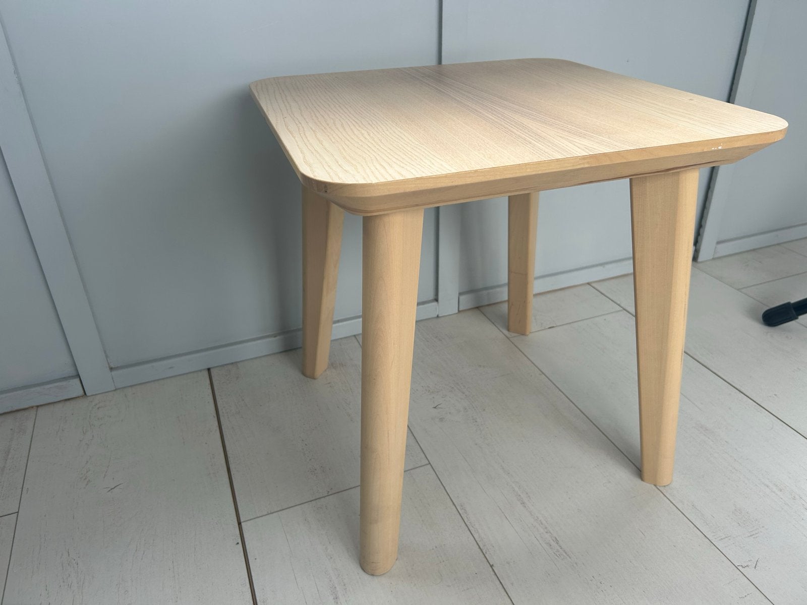 Houten bijzettafel met afgeronde hoeken, Ophalen, Minder dan 45 cm, Minder dan 55 cm, Gebruikt