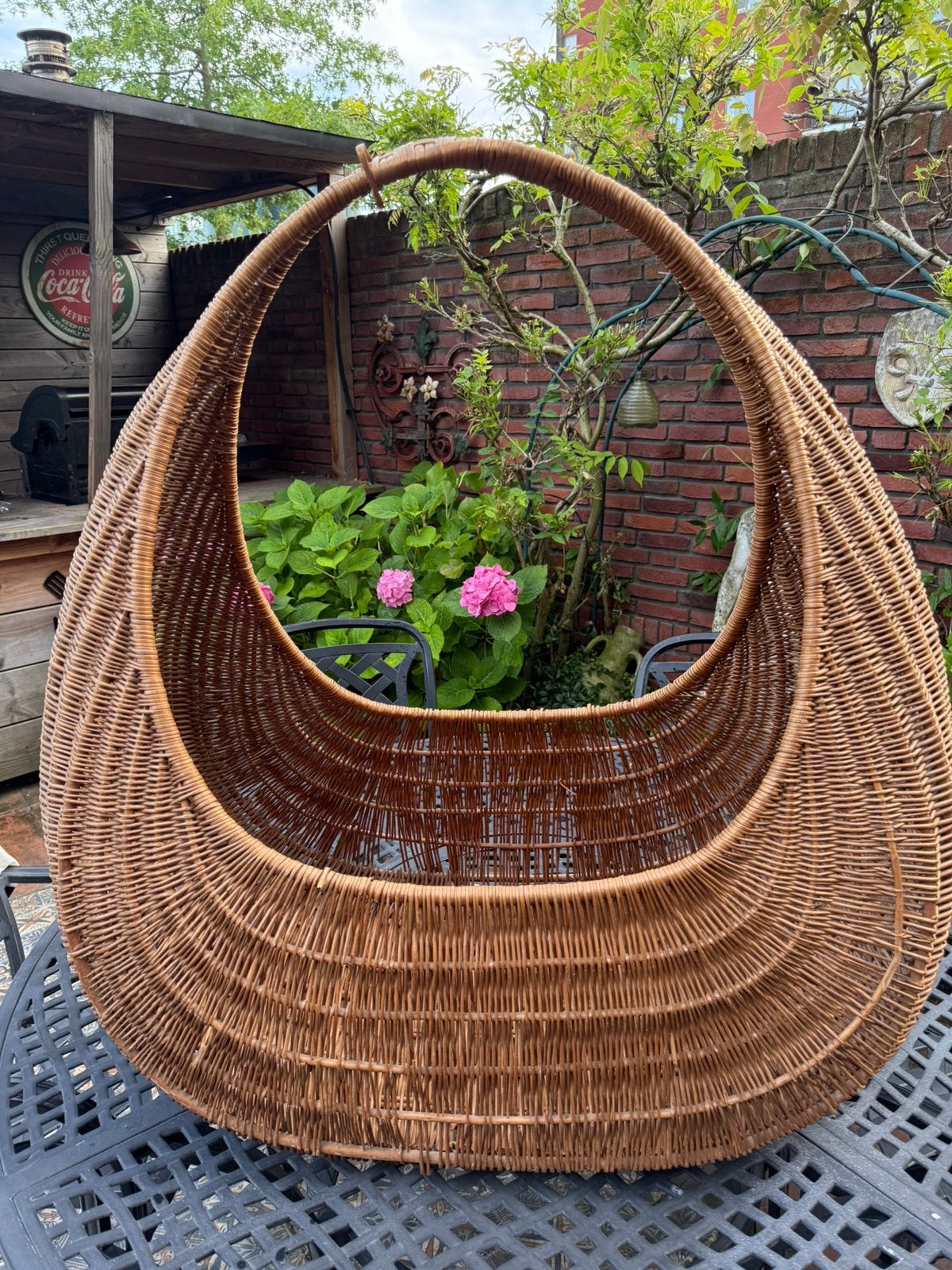 Rieten gondelmand, Huis en Inrichting, Woonaccessoires | Krantenbakken en Lectuurbakken, Ophalen, Gebruikt, Natuurlijk materiaal