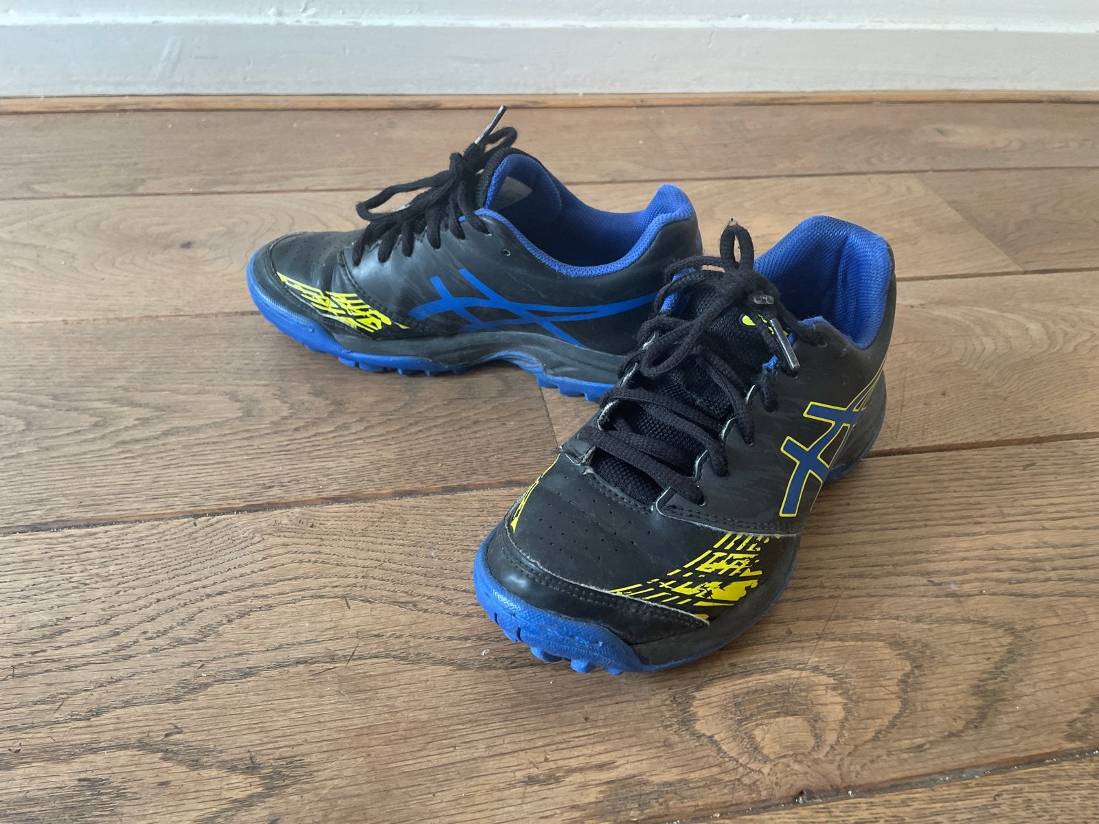 Hockeyschoenen maat 35, Sport en Fitness, Hockey, Ophalen, Gebruikt, Schoenen