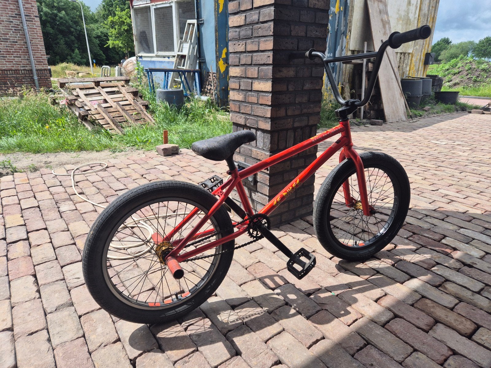 BMX Fiets Rood - SE bikes, Kris Fox : Zo goed als nieuw, Ophalen, Staal, Velgrem, 20 tot 24 inch