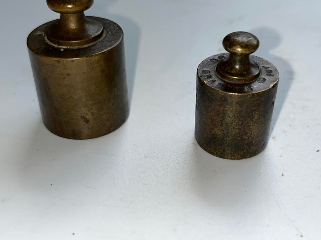 2 koperen gewichtjes 100 & 50 gram, Ophalen of Verzenden
