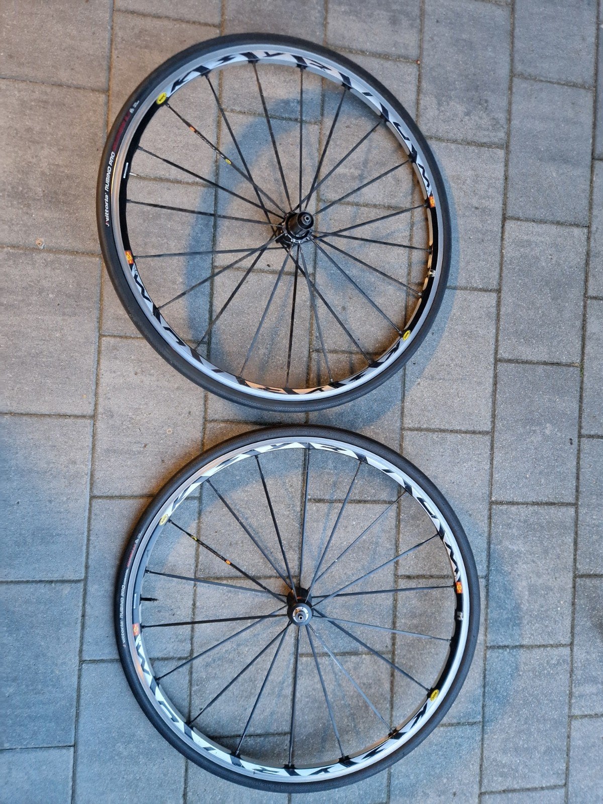 Mavic Ksyrium Wielset Racefiets met Vittoria Rubino Pro, Gebruikt, Aluminium, Mavic, Racefiets