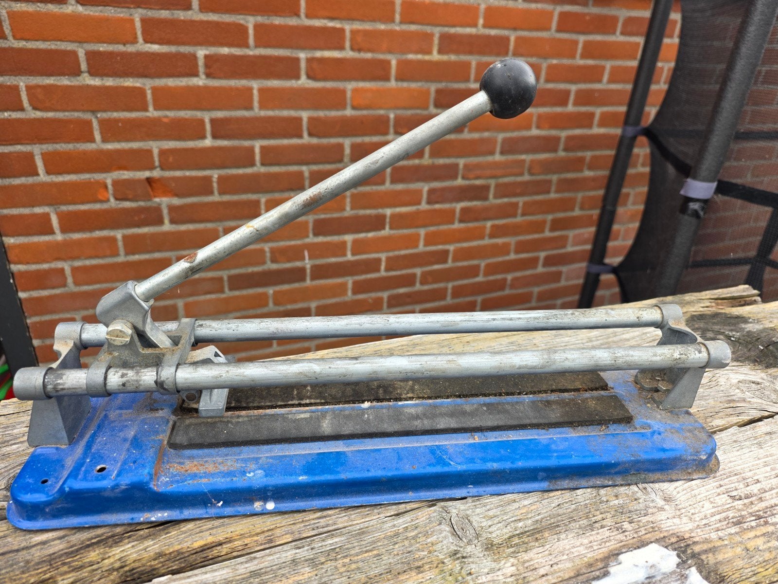 Tegelsnijder - Handig gereedschap voor tegelwerk, Ophalen of Verzenden