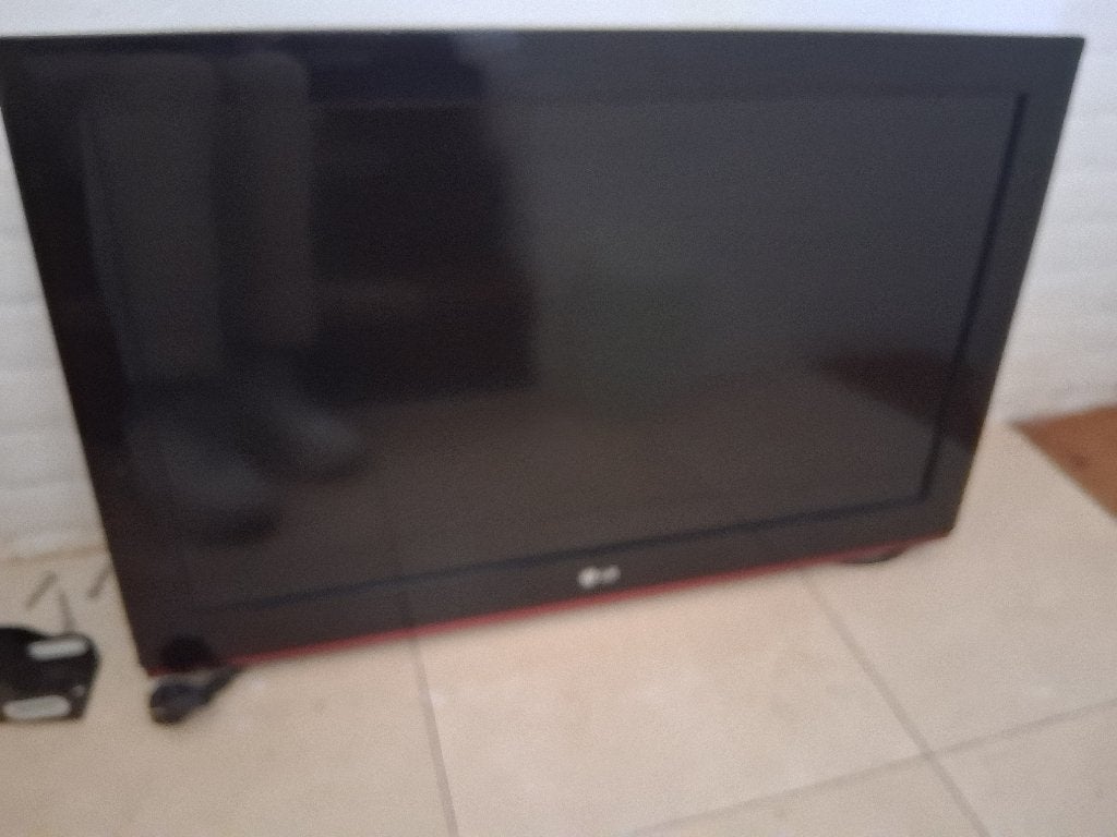 Foto 4 van LG LCD TV - Goede staat