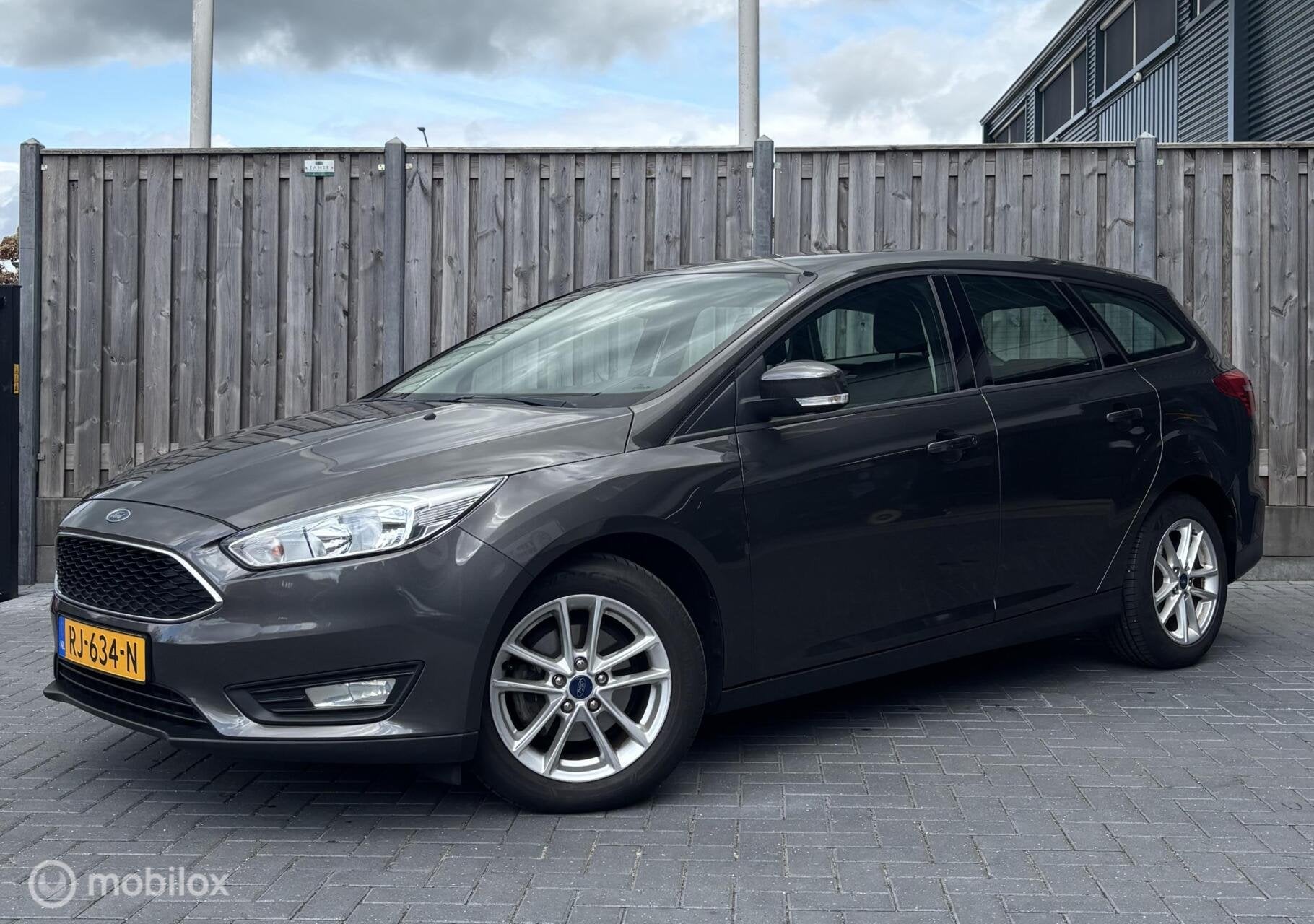 Ford Focus Wagon 1.0 Lease Edition/TREKHAAK/NAVI/BTW AUTO, Gebruikt, Euro 6, Origineel Nederlands, Handgeschakeld
