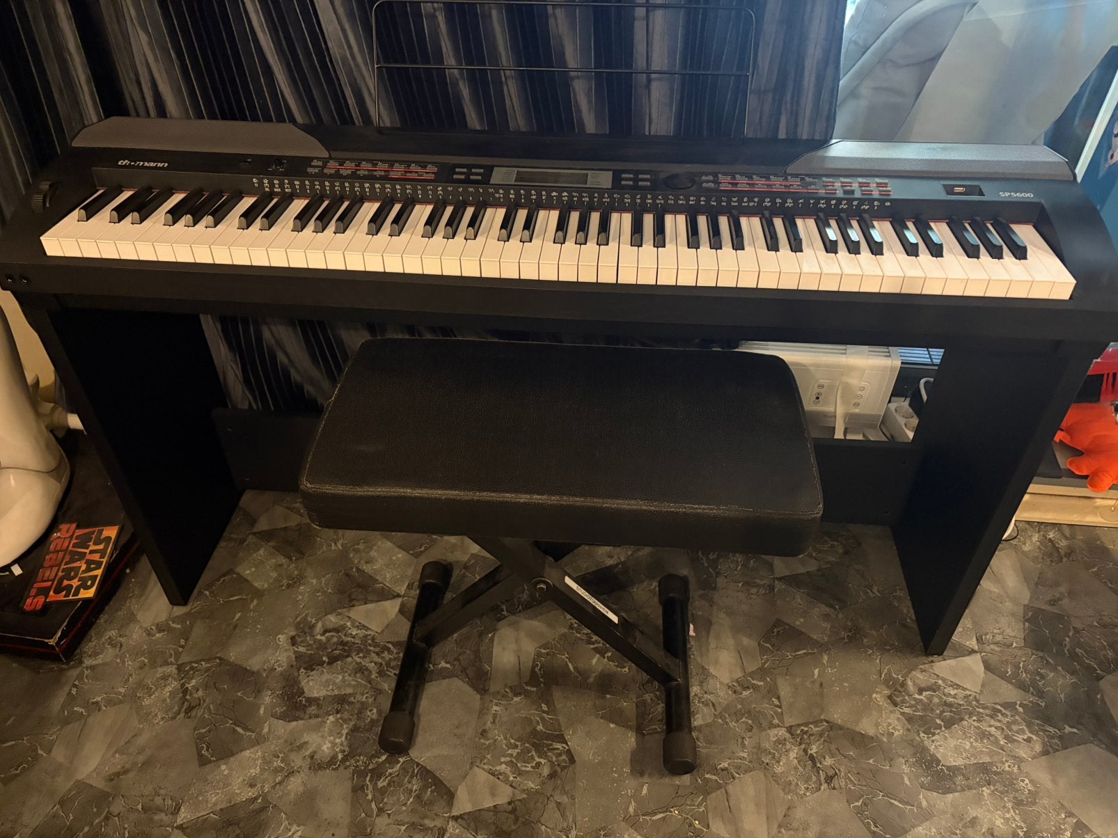 sp5600 Digitale Piano met onderstel bankje 88gewogen toetsen, Muziek en Instrumenten, Keyboards, Ophalen, Zo goed als nieuw, 88 toetsen